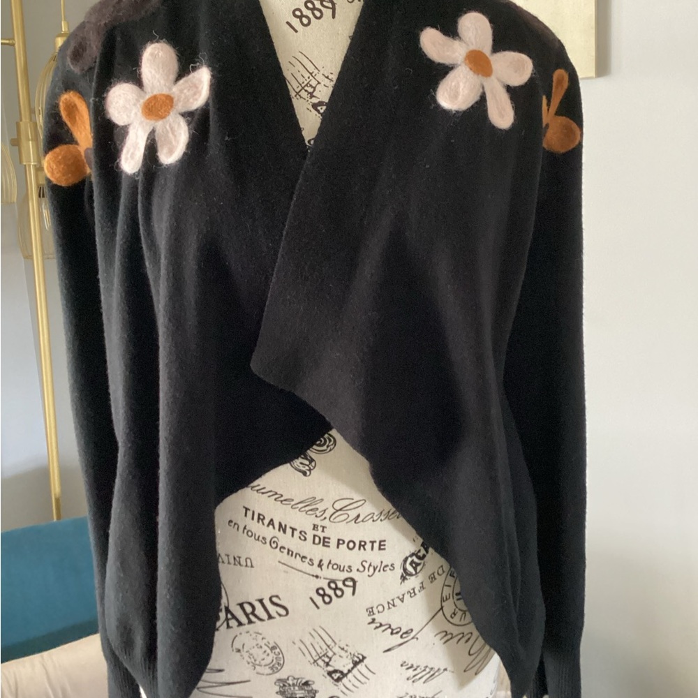 Black Floral-Appliqué Open-Front Women's Shrug